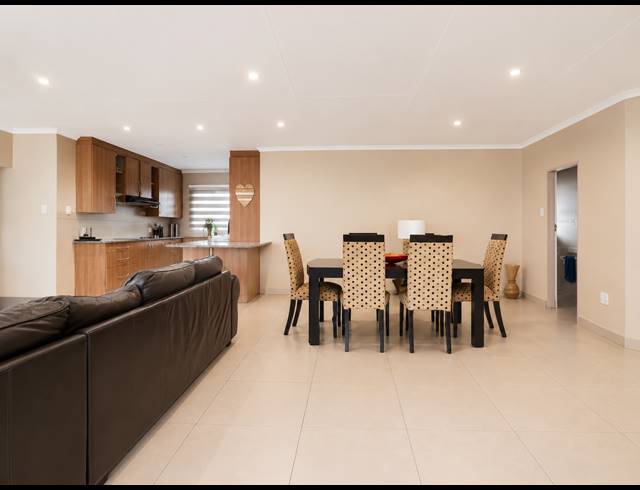 4 BEDROOM HOUSE FOR SALE IN THREE RIVERS EAST